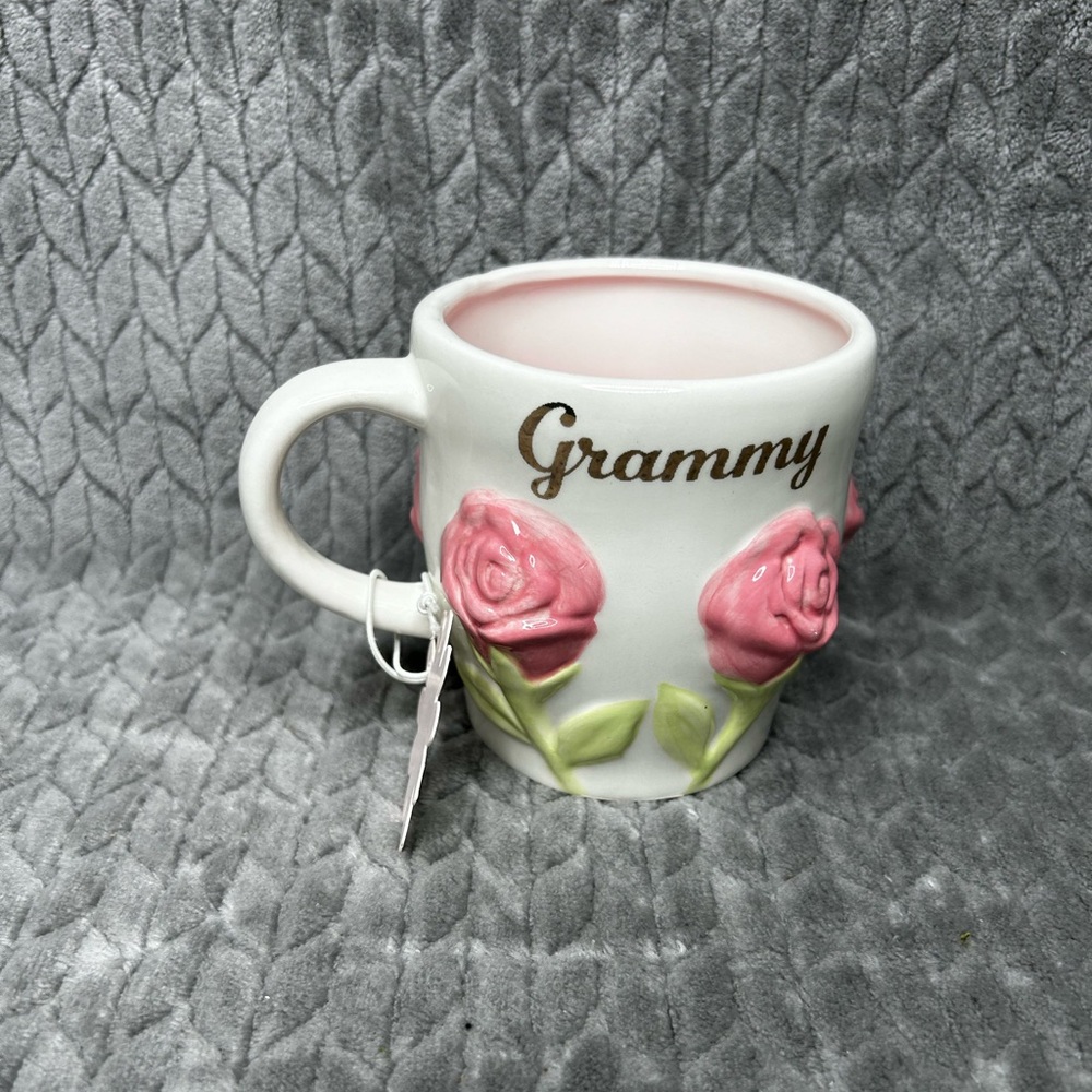 NWT🤩GRAMMY hand painted ceramic MUG